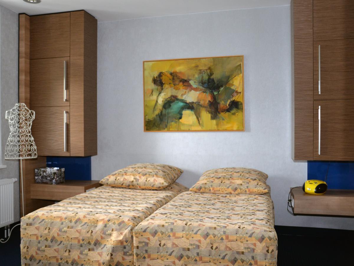 Hotel Obstgut Saalfeld Saale Exterior photo